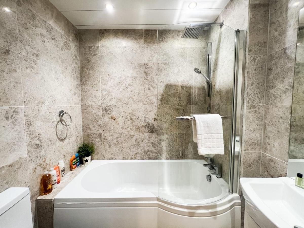 Spacious Flat Sleeps 8 Near Princes Street EDI Buitenkant foto
