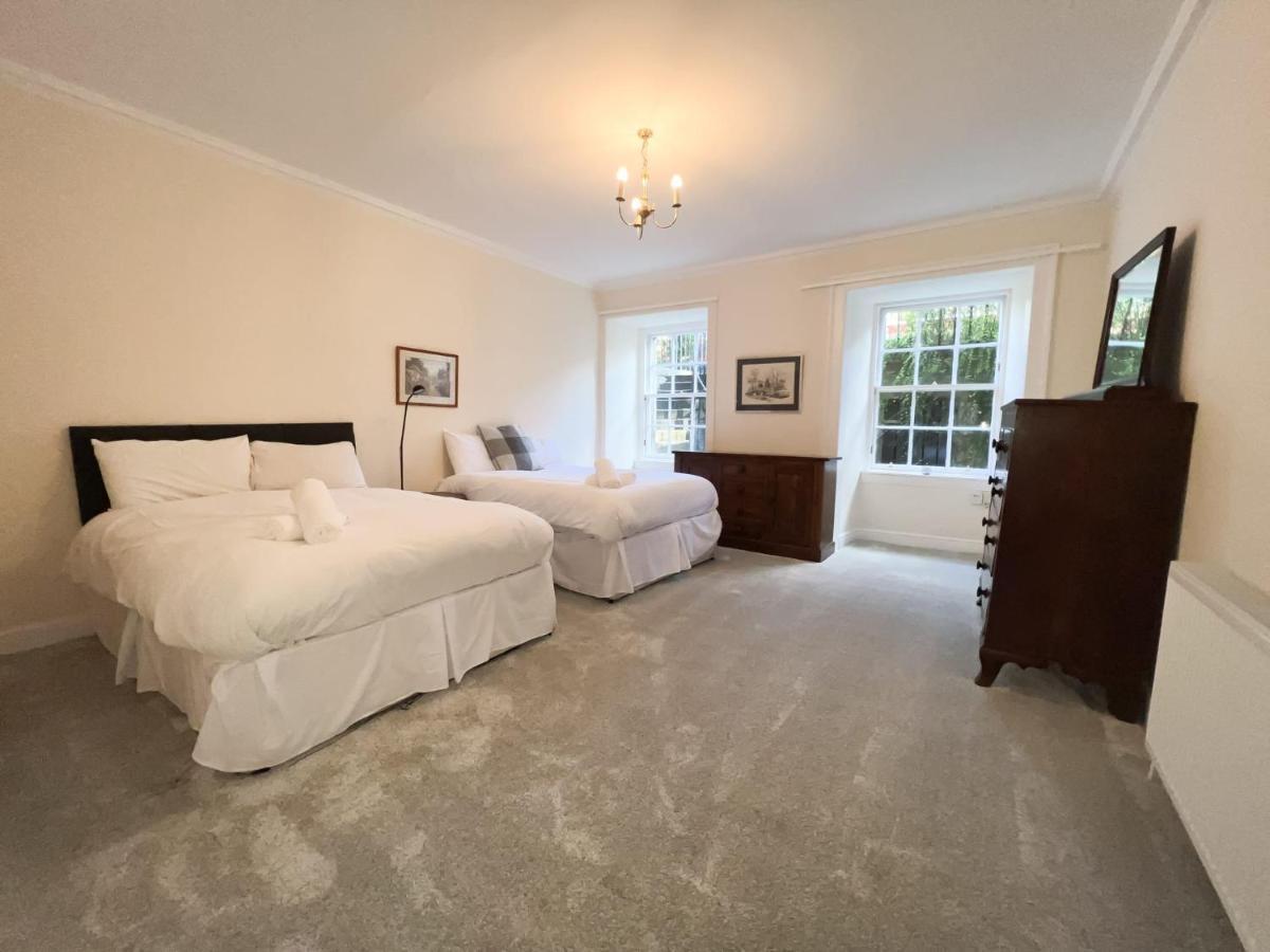 Spacious Flat Sleeps 8 Near Princes Street EDI Buitenkant foto