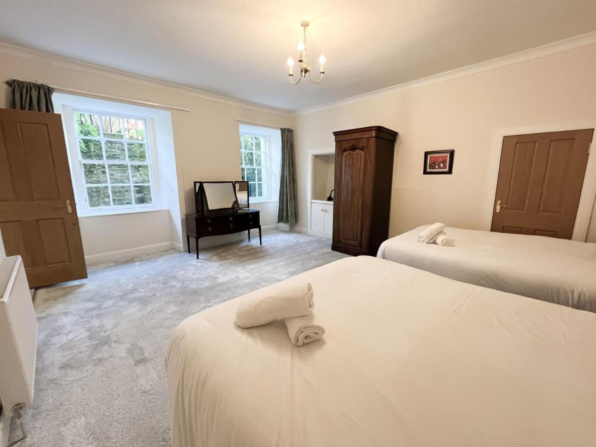 Spacious Flat Sleeps 8 Near Princes Street EDI Buitenkant foto